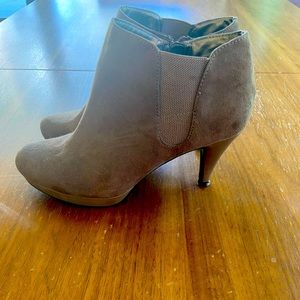 Bandolino high heel boot